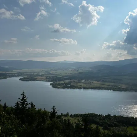 ヴィラ Bukowka Dom Caloroczny W Gorach Nad Jeziorem Z Jacuzzi I Sauna Miszkowice